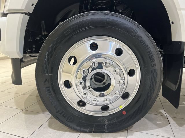 New 2027 Ford F550 4x4 Crew Cab image 28