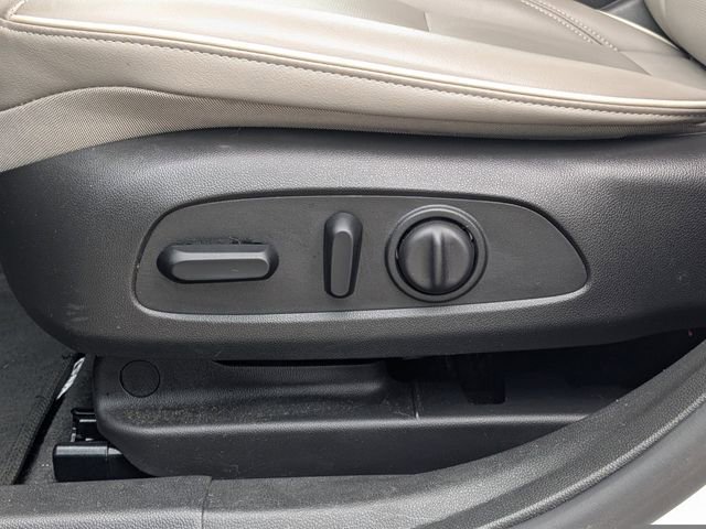 Used 2025 Buick Envista Avenir FWD image 21