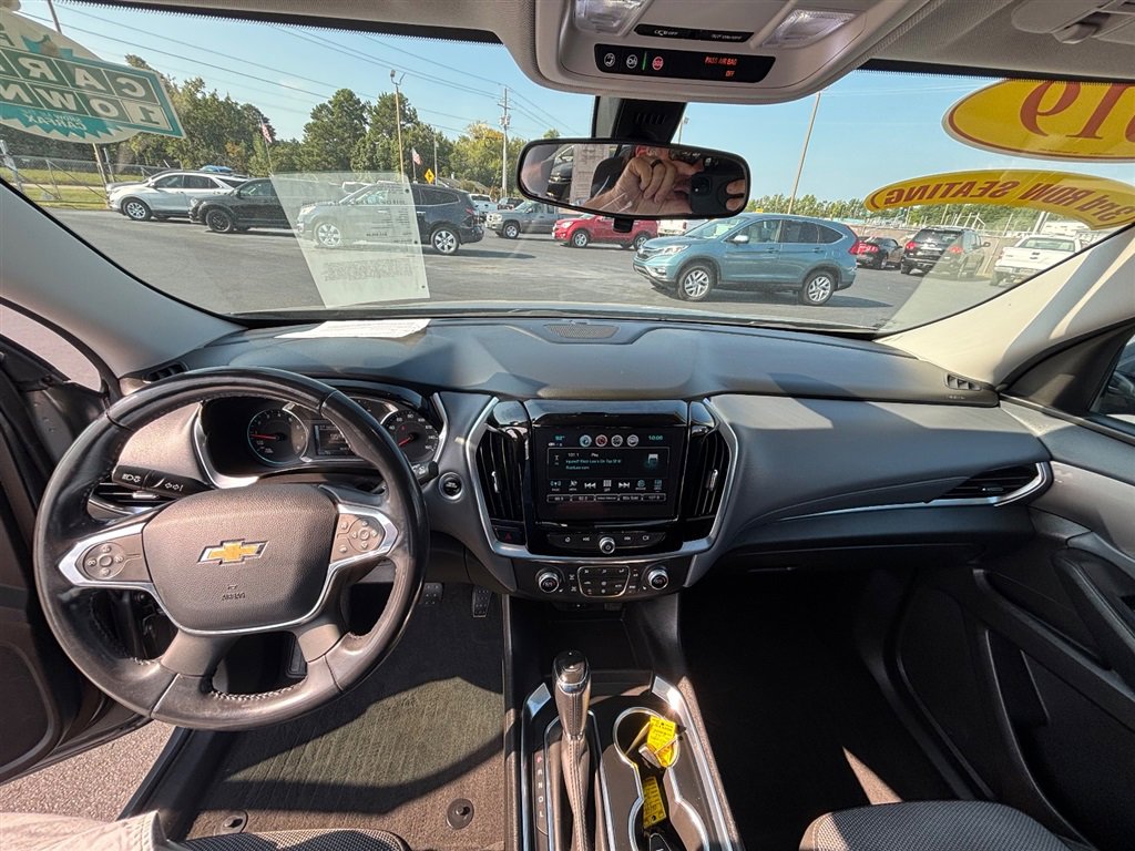 Used 2019 Chevrolet Traverse LT image 10