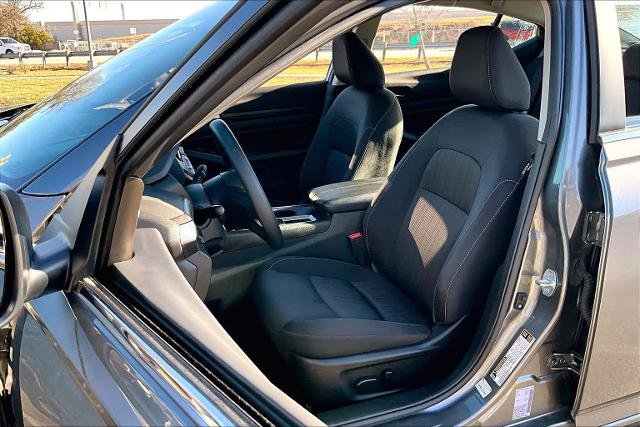 Certified 2025 Nissan Altima 2.5 SV FWD image 8