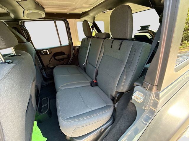 Used 2024 Jeep Wrangler Willys AWD/4WD image 19