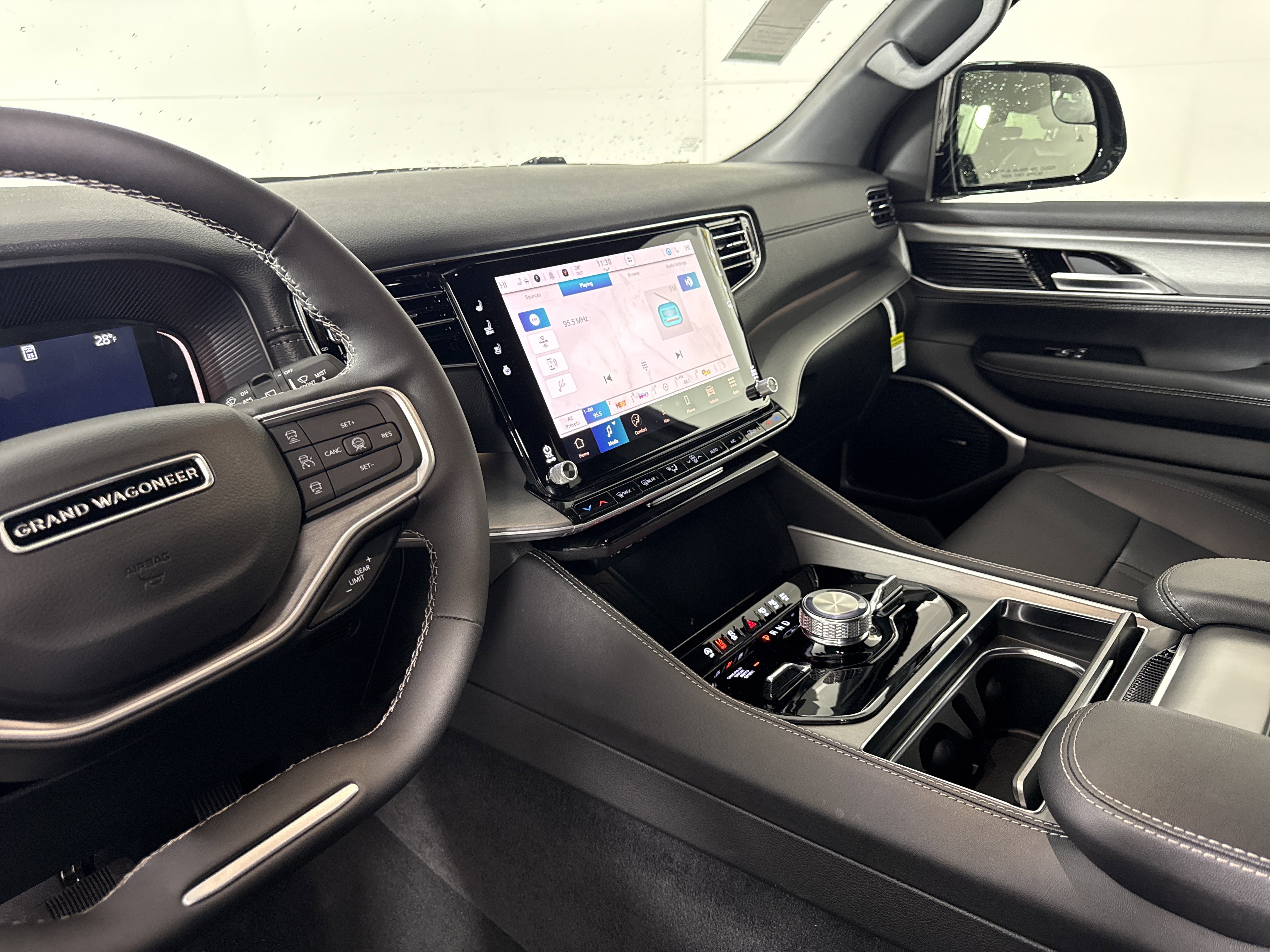 New 2026 Jeep Grand Wagoneer L Limited w/ Convenience Group I image 27