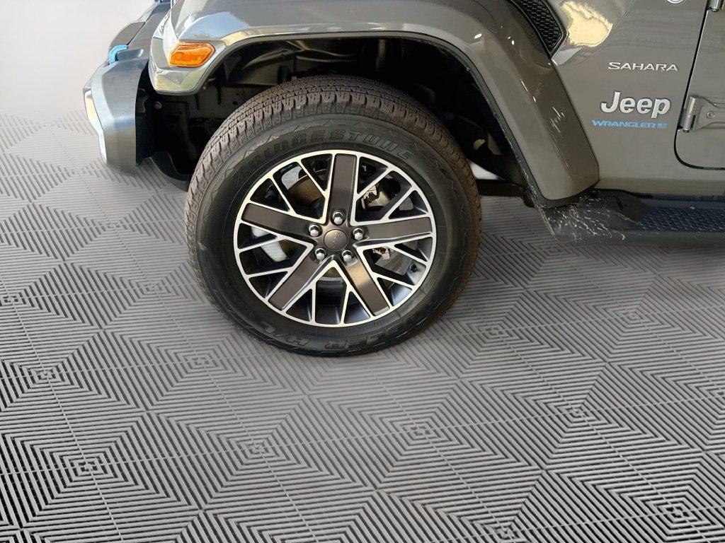 Certified 2023 Jeep Wrangler Unlimited Sahara w/ Cold Weather Group AWD/4WD image 35