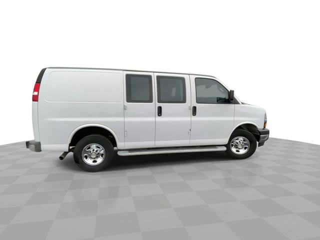 Used 2024 Chevrolet Express 2500 w/ Driver Convenience Package image 10