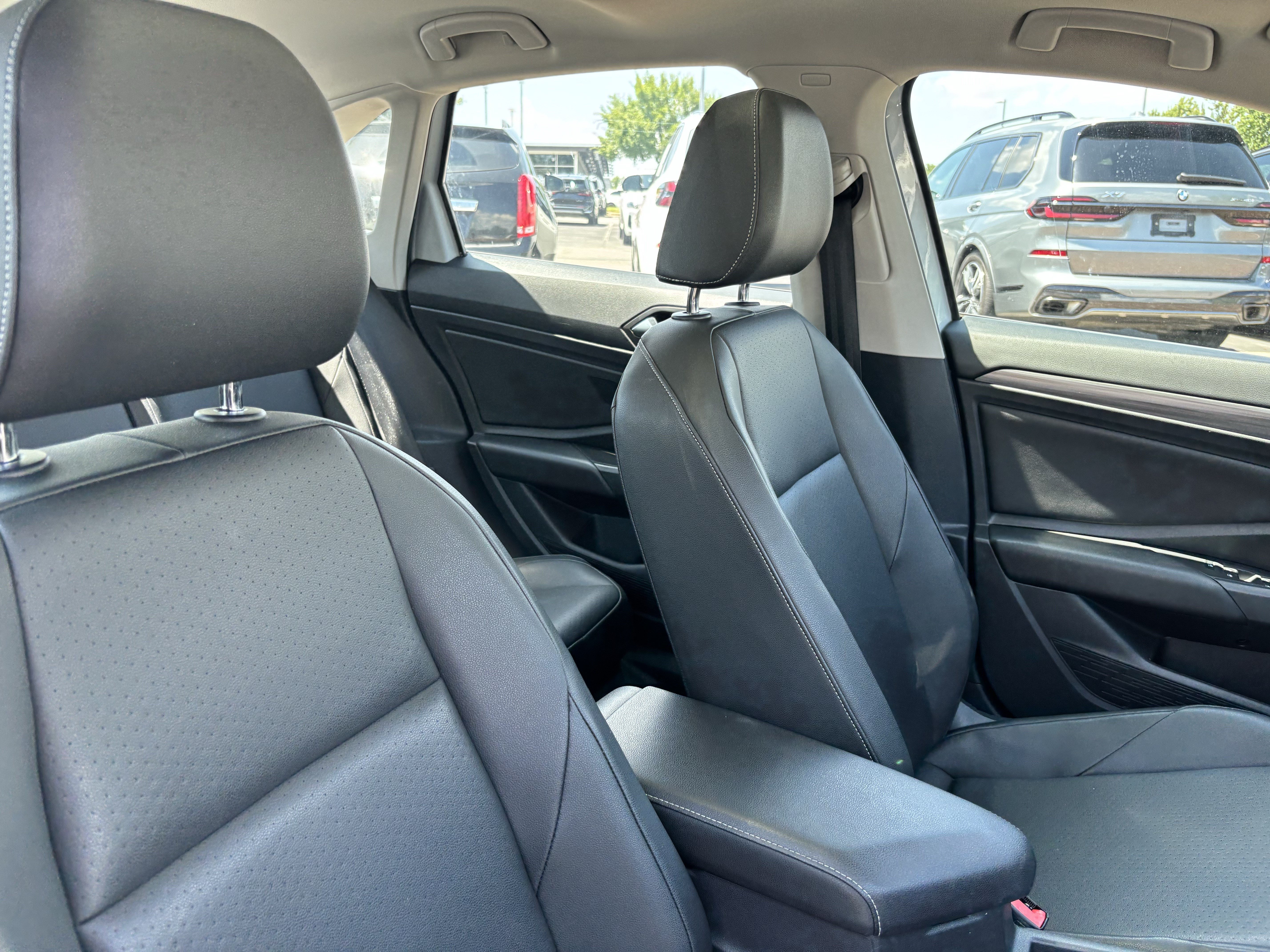 Used 2019 Volkswagen Jetta SEL FWD image 34