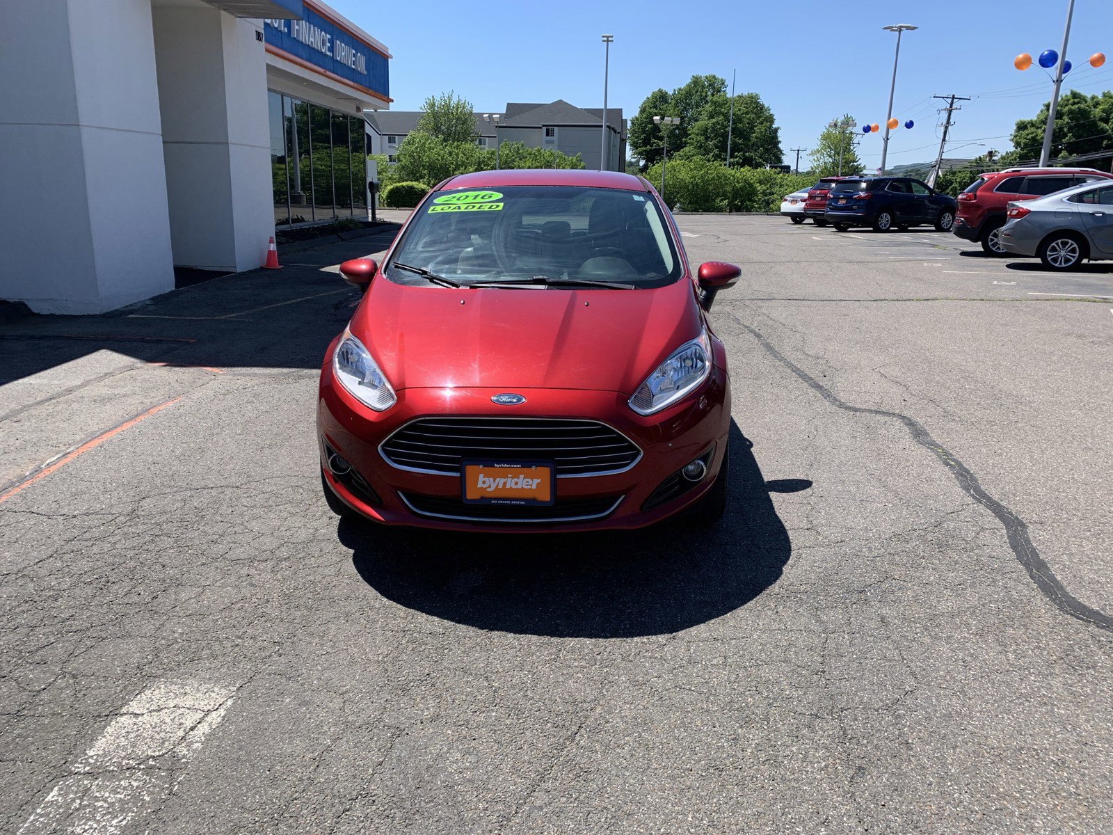 Used 2016 Ford Fiesta Titanium FWD image 2