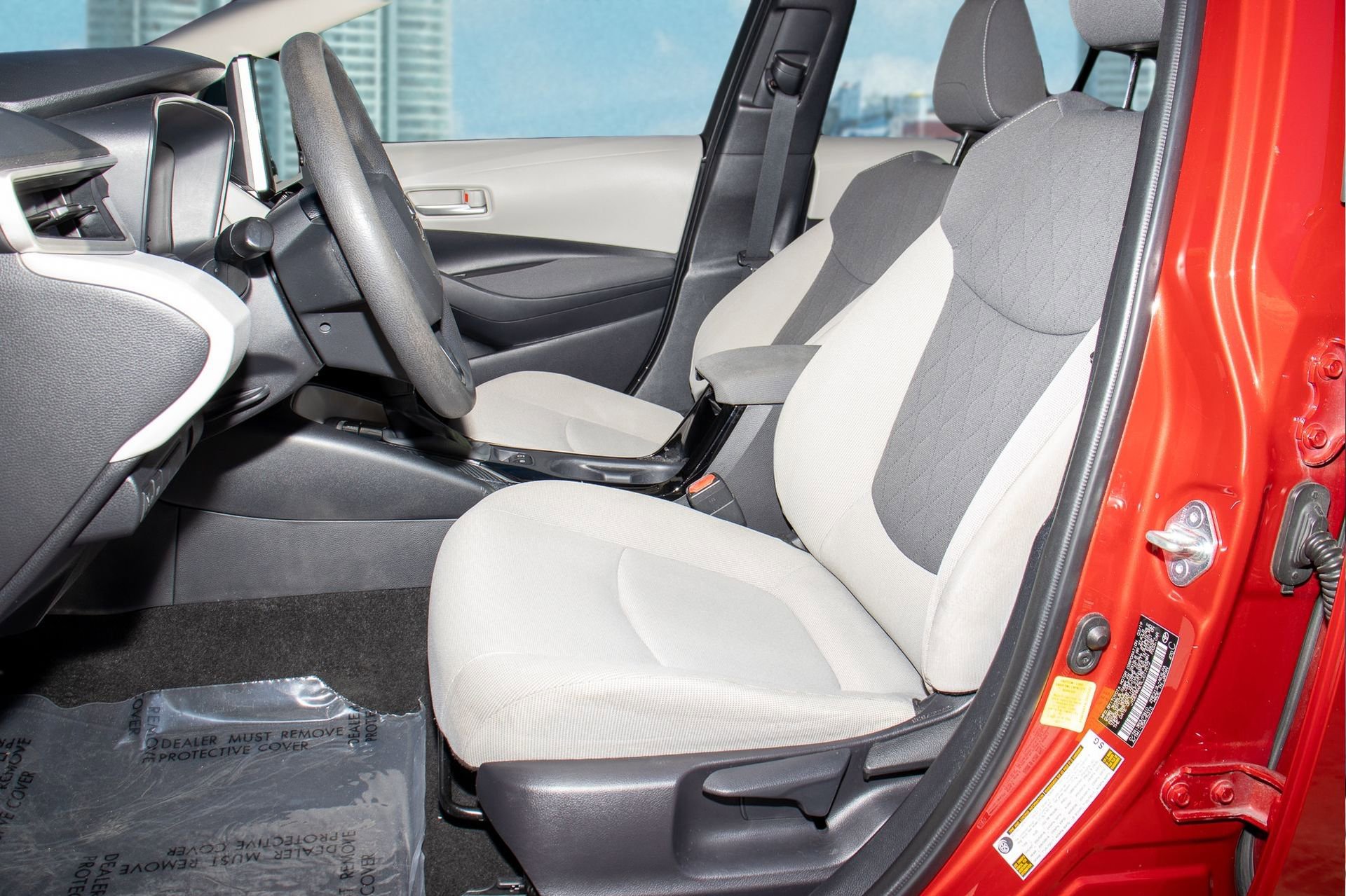 Used 2020 Toyota Corolla LE image 15