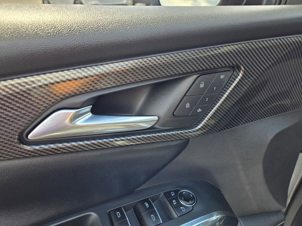 New 2026 Chevrolet Traverse High Country w/ LPO, Floor Liner Package image 24