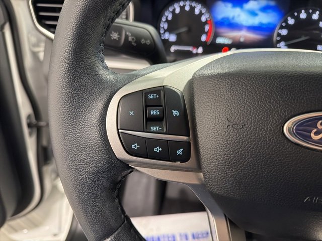Used 2023 Ford Explorer XLT w/ Equipment Group 202A image 16