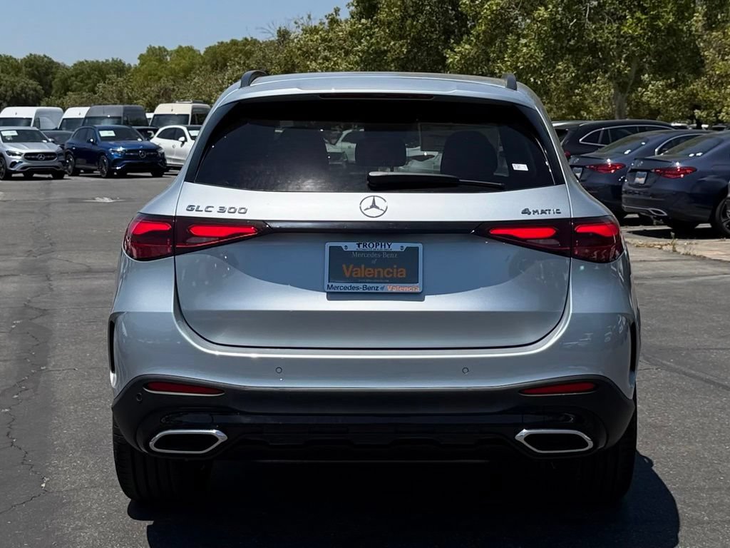 New 2026 Mercedes-Benz GLC 300 4MATIC image 9