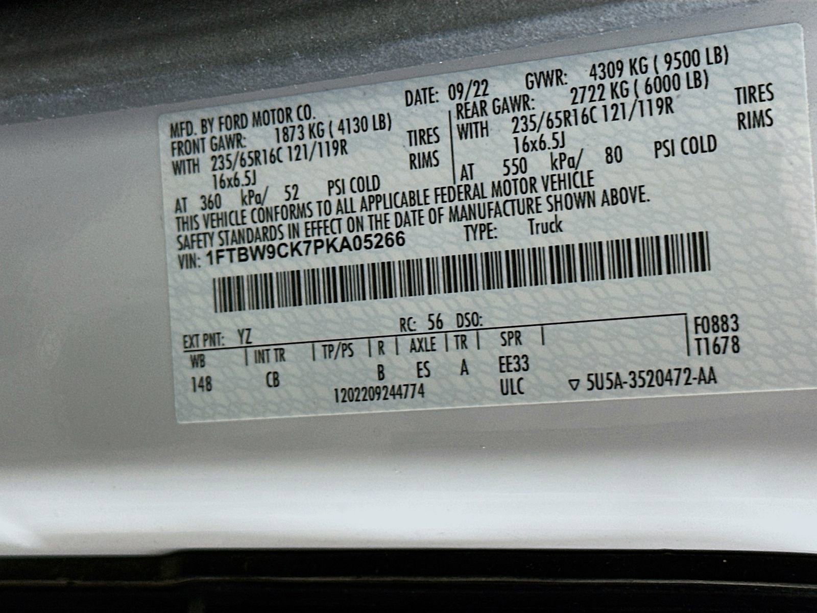 Used 2023 Ford E-Transit Medium Roof image 30