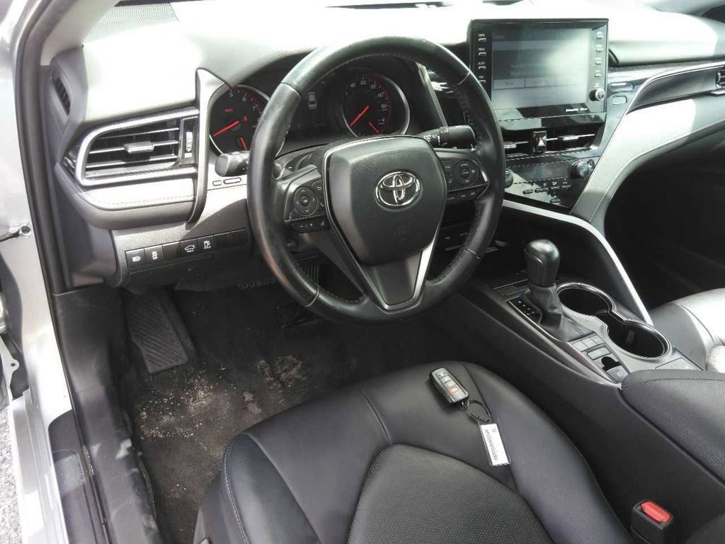 Used 2023 Toyota Camry XSE FWD image 7
