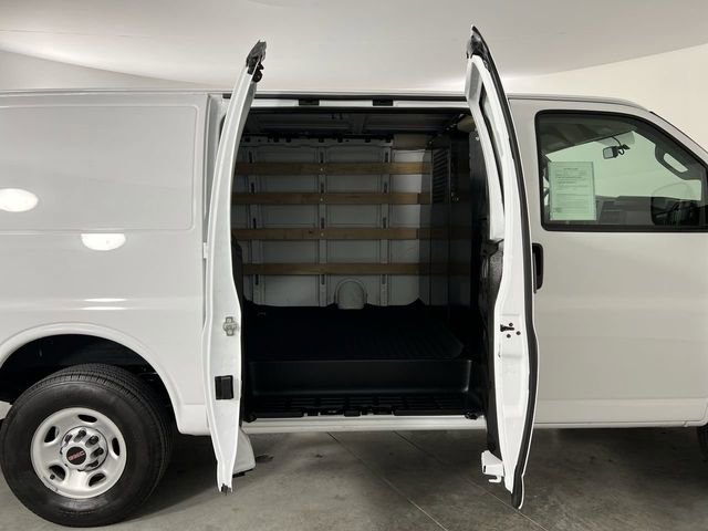 Used 2024 GMC Savana 2500 w/ Driver Convenience Package image 27