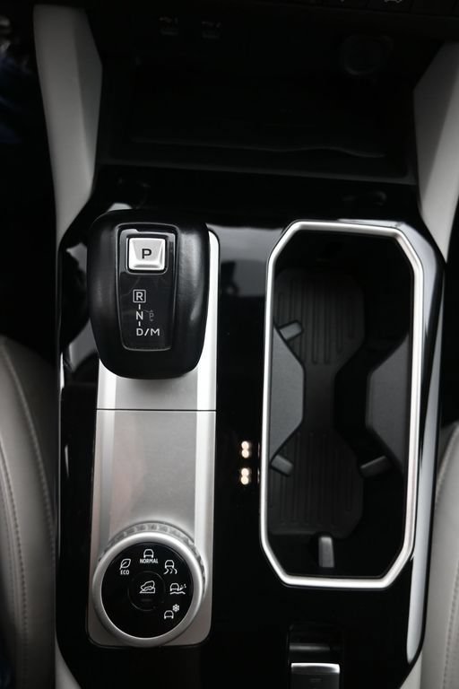 Used 2025 Mitsubishi Outlander SEL FWD image 19