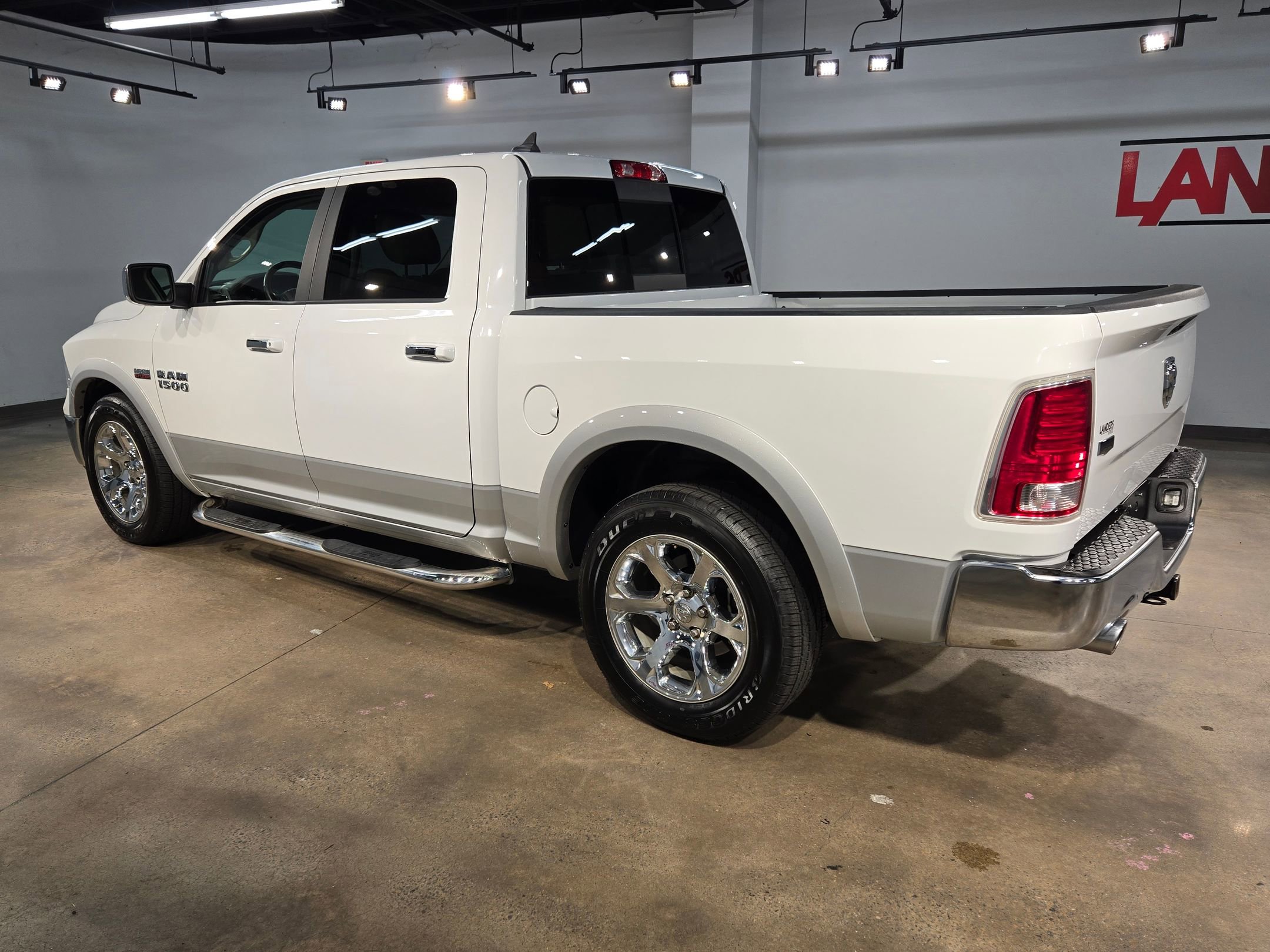 Used 2017 RAM 1500 Laramie image 5