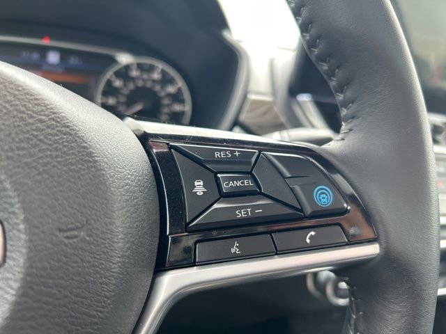 Used 2025 Nissan Altima 2.5 SV w/ SV Premium Package FWD image 19