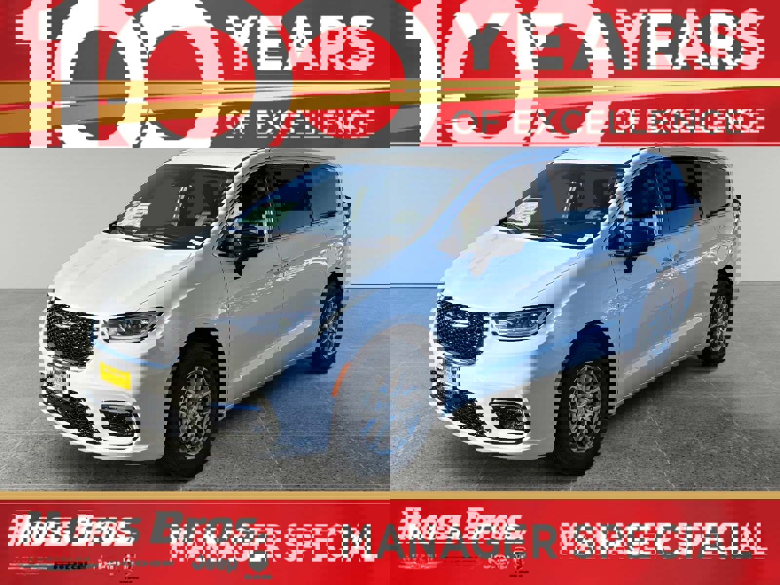 New 2026 Chrysler Pacifica Select