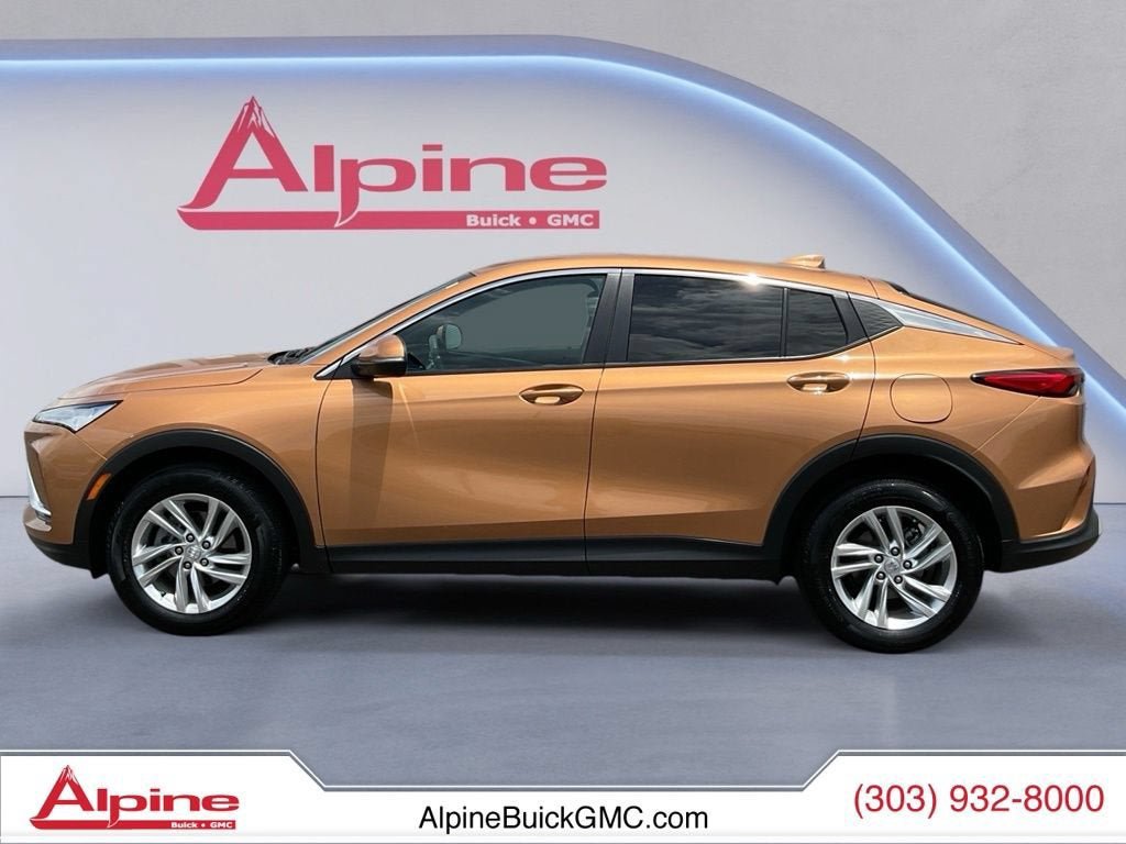 Used 2025 Buick Envista Preferred FWD image 2