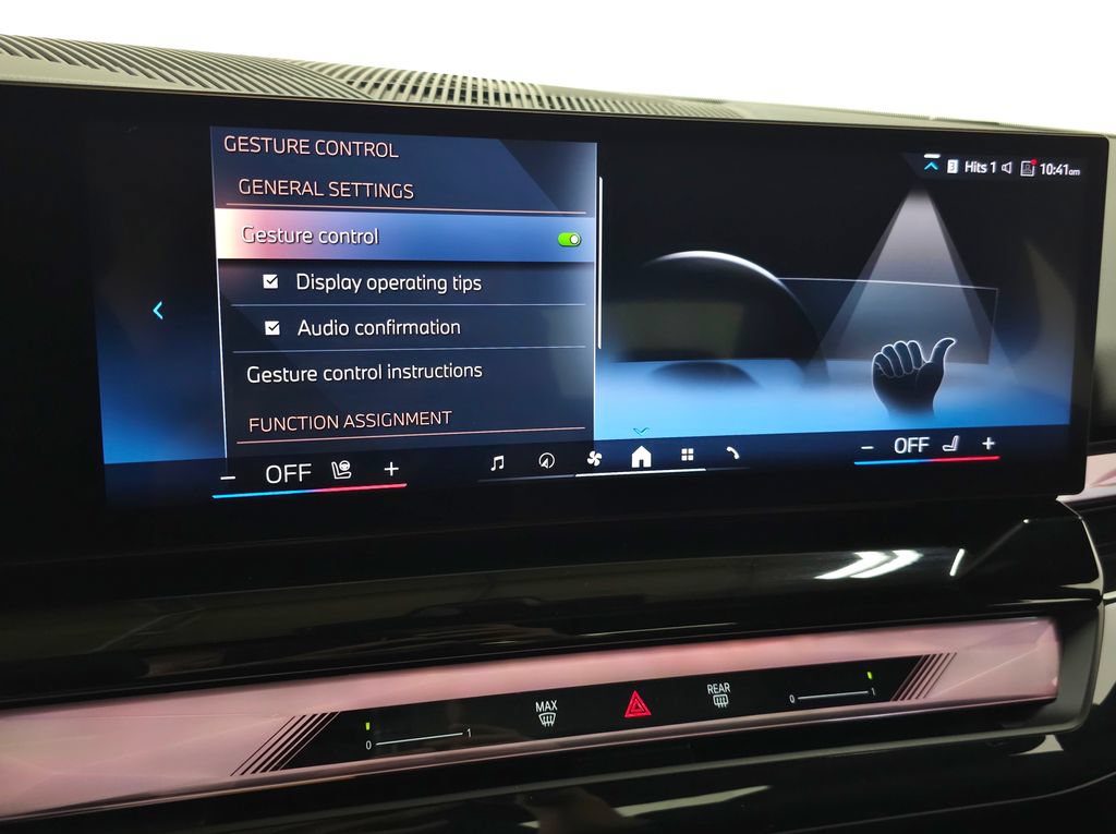 Used 2024 BMW 540i xDrive AWD/4WD image 28