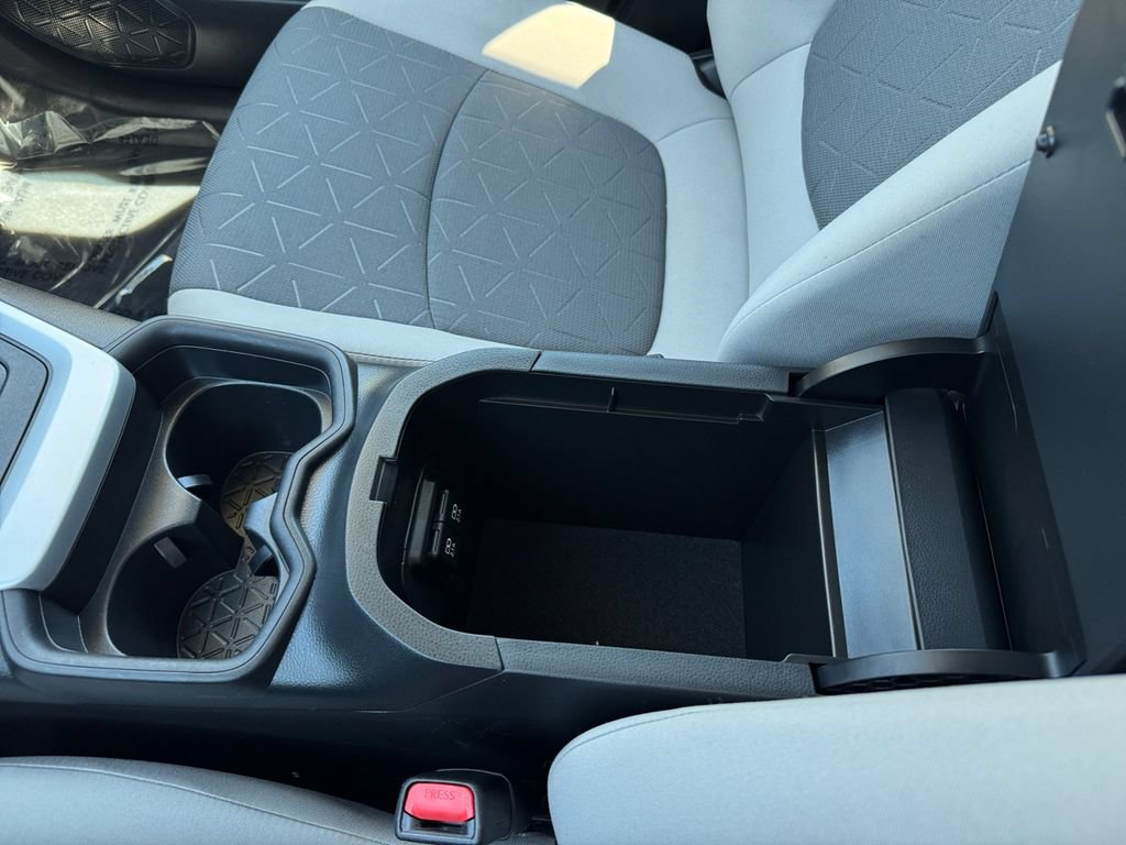 Used 2020 Toyota RAV4 XLE w/ All Weather Liner Package AWD/4WD image 28