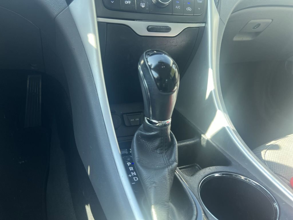 Used 2014 Hyundai Sonata Limited w/ Technology Package 05 image 18