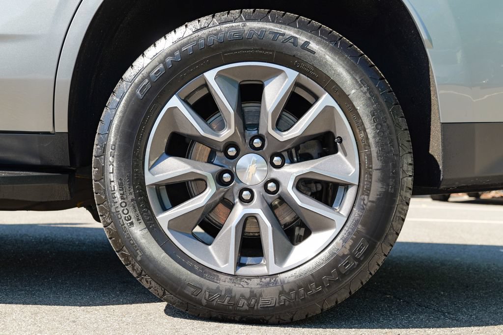Used 2023 Chevrolet Tahoe LT w/ Luxury Package AWD/4WD image 14
