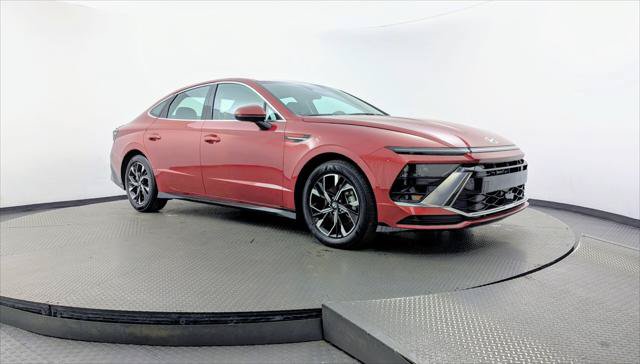 Used 2025 Hyundai Sonata SEL FWD image 11