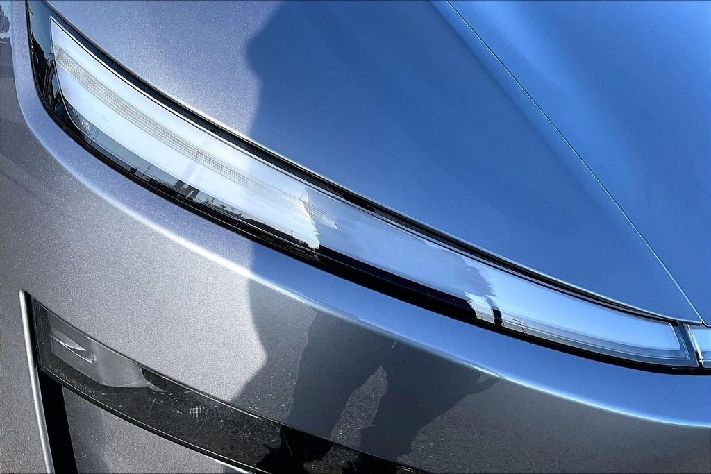 Used 2026 Tesla Model Y AWD image 28