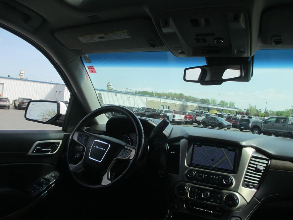 Used 2019 GMC Yukon XL Denali w/ Denali Ultimate Package image 30