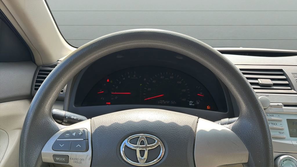 Used 2009 Toyota Camry CE FWD image 12