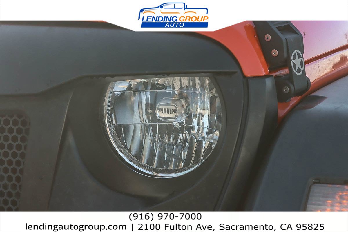 Used 2018 Jeep Wrangler Unlimited Sport image 7