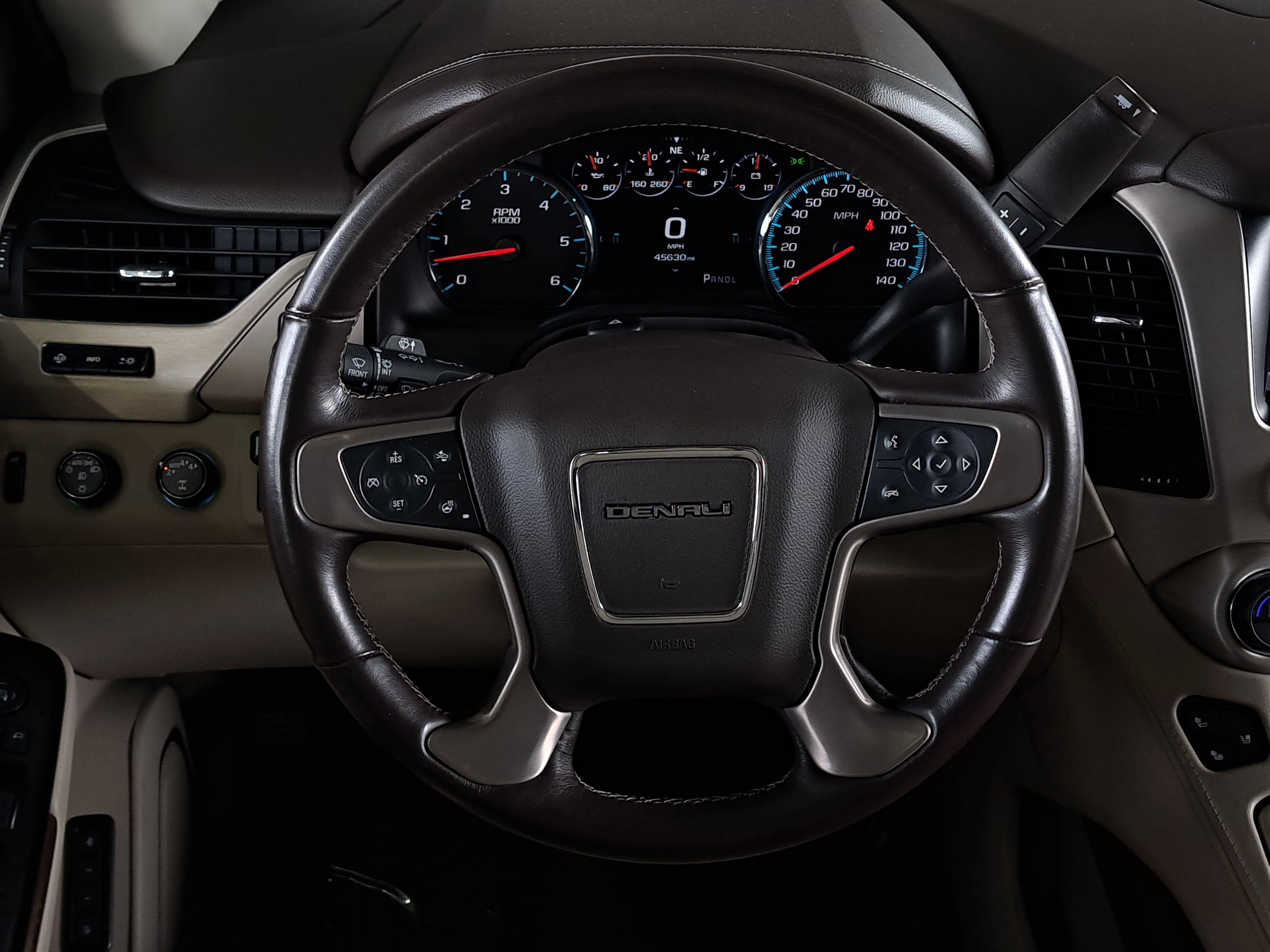 Used 2020 GMC Yukon Denali AWD/4WD image 14