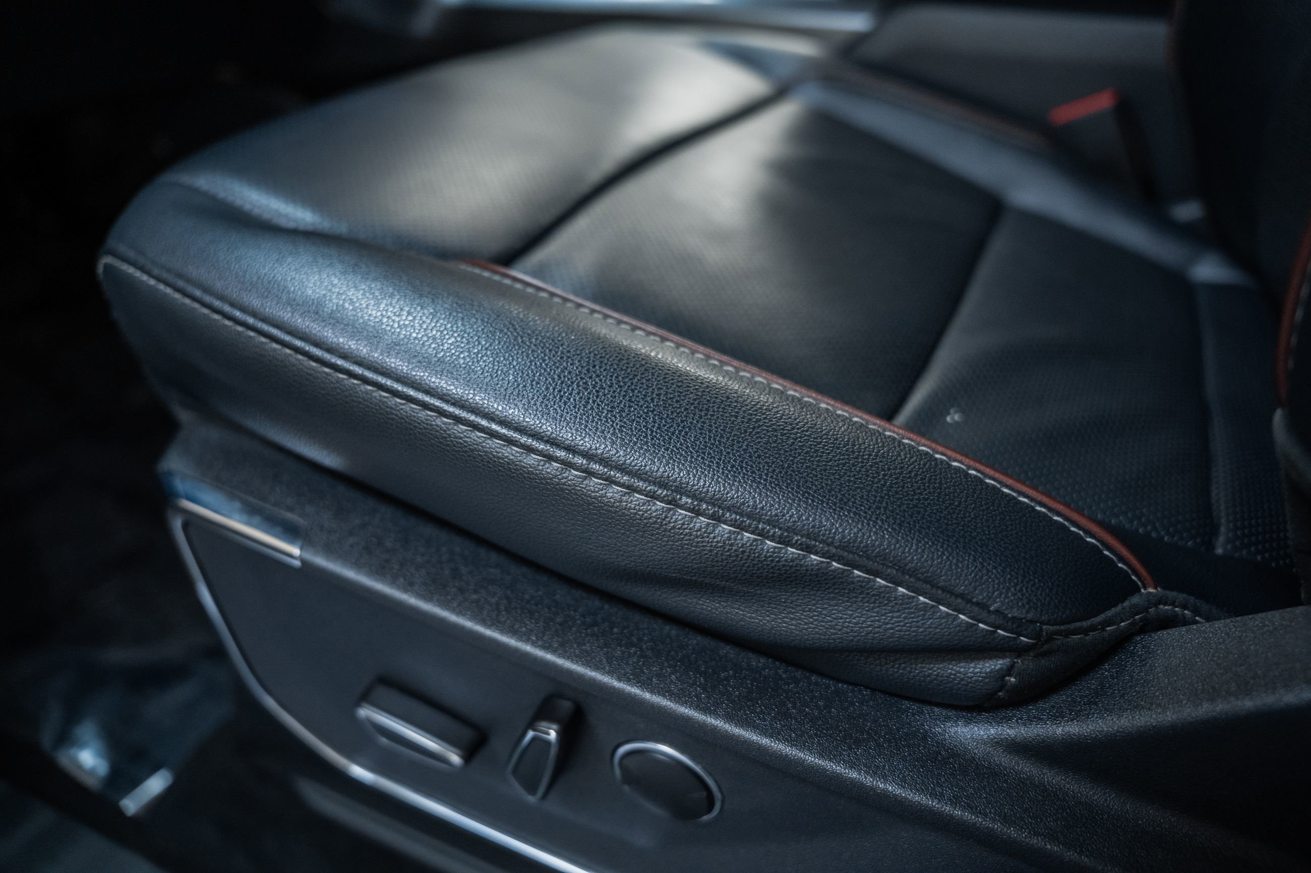 Certified 2023 Ford F150 Lariat w/ Equipment Group 502A High image 42