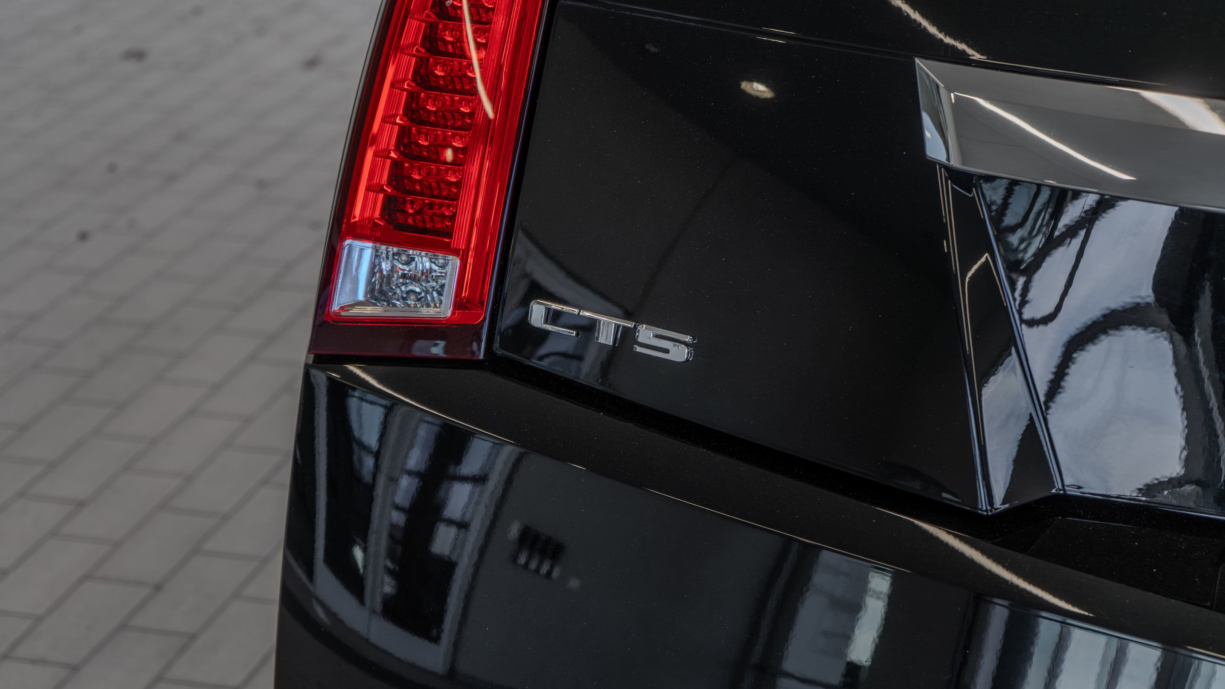 Used 2011 Cadillac CTS V w/ Wood Trim Package image 22