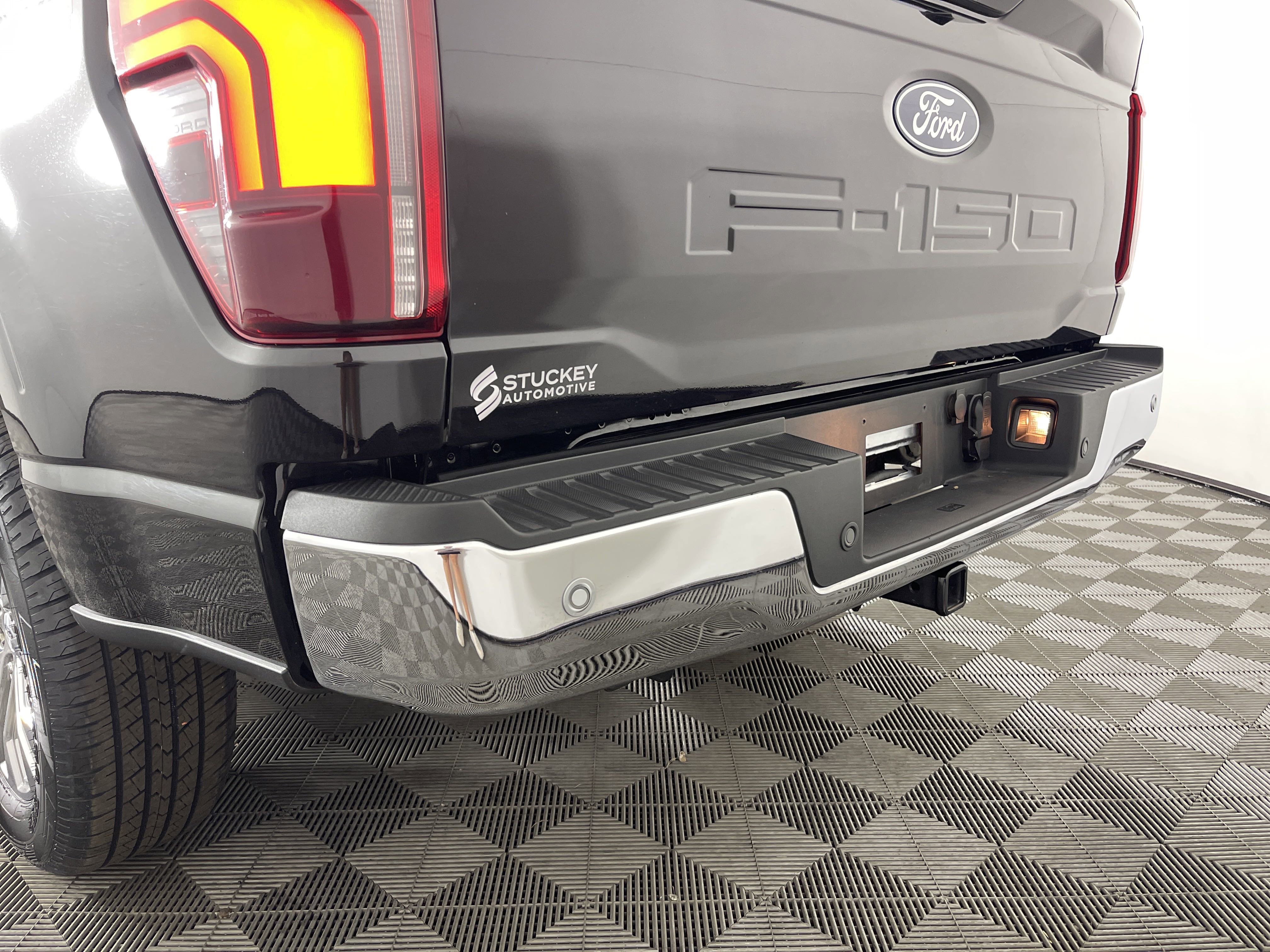 Used 2024 Ford F150 Lariat w/ Tow/Haul Package image 6