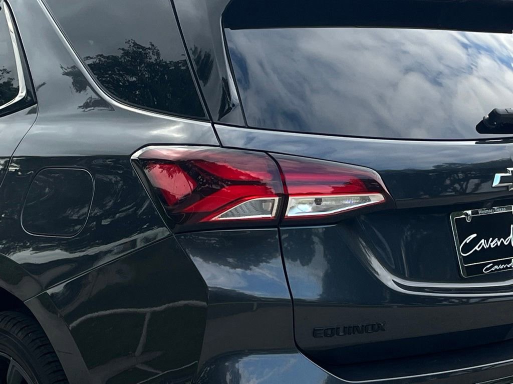 Used 2022 Chevrolet Equinox RS FWD image 31