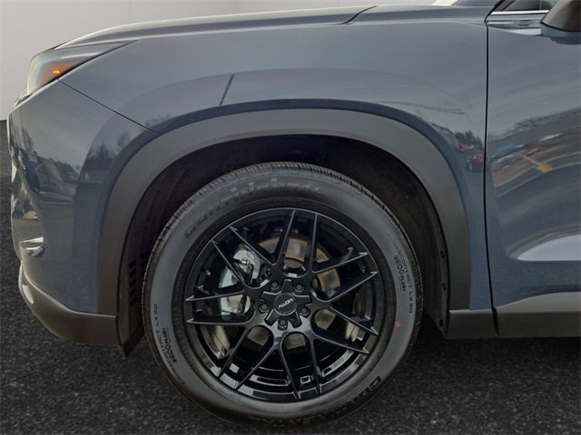 Certified 2025 Toyota Grand Highlander AWD image 4