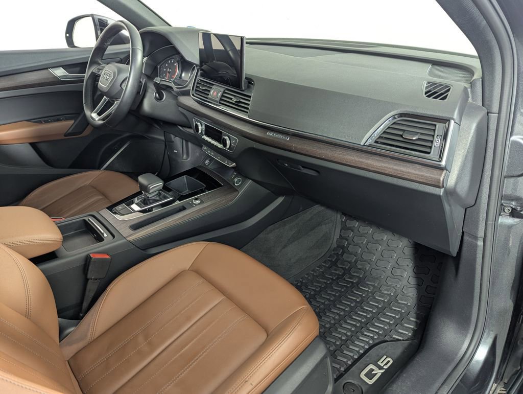 Used 2022 Audi Q5 2.0T Premium w/ Convenience Package image 36