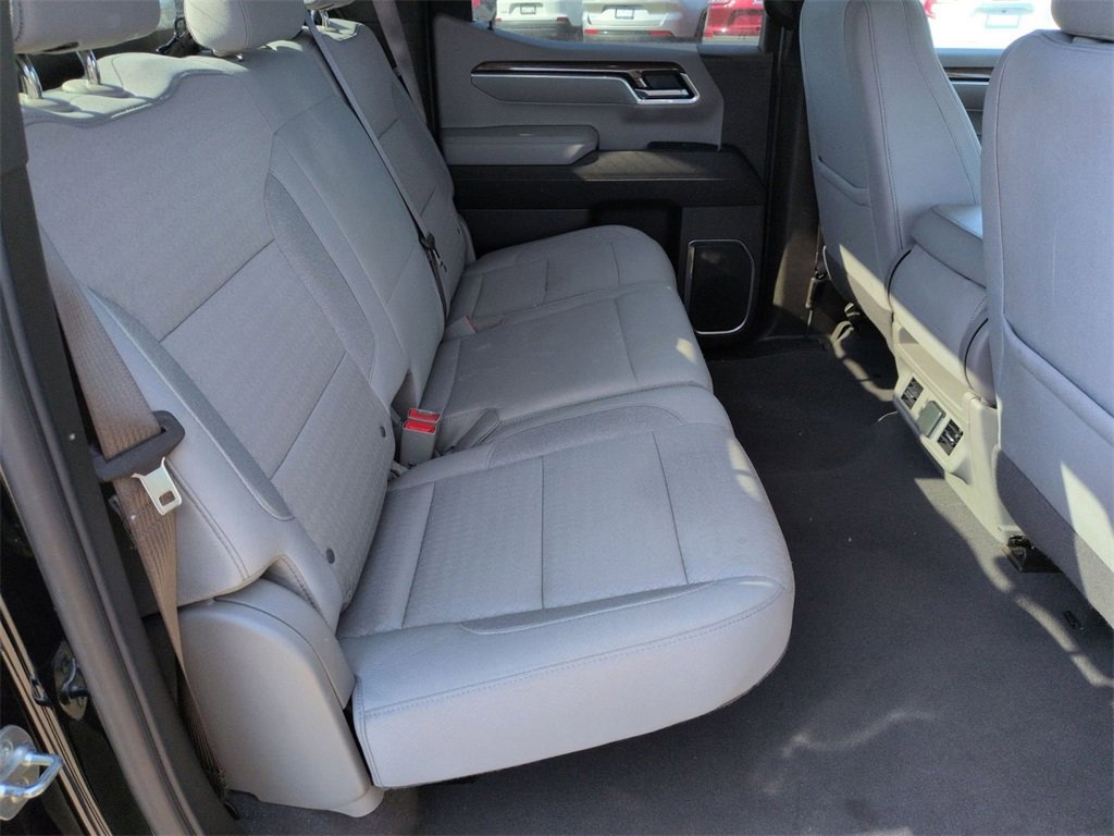 Used 2025 Chevrolet Silverado 1500 LT image 29