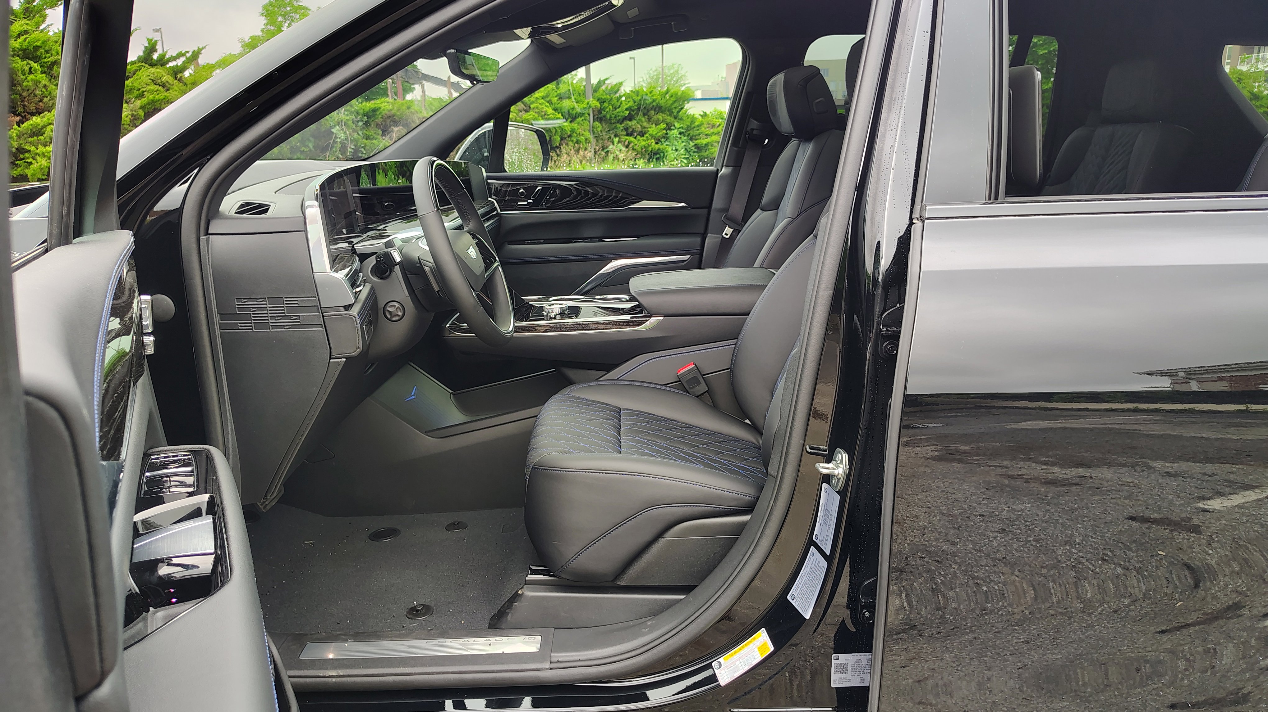 New 2026 Cadillac Escalade IQL Sport 1 image 9