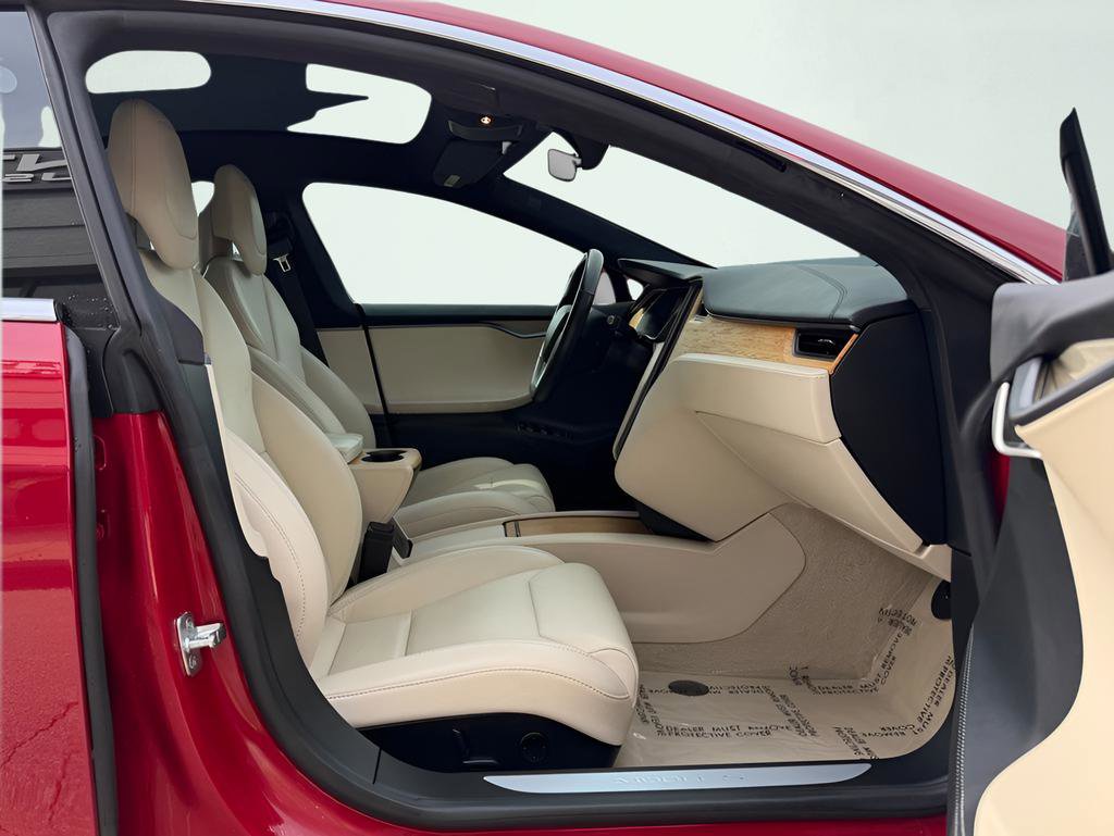 Used 2019 Tesla Model S Performance image 32