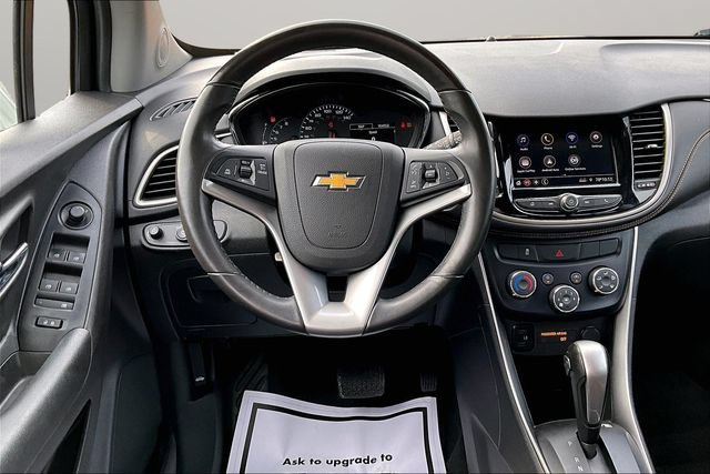 Used 2020 Chevrolet Trax LT w/ LT Convenience Package AWD/4WD image 5