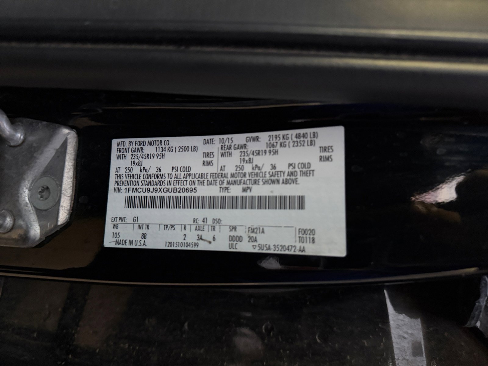 Used 2016 Ford Escape Titanium w/ Equipment Group 301A AWD/4WD image 34