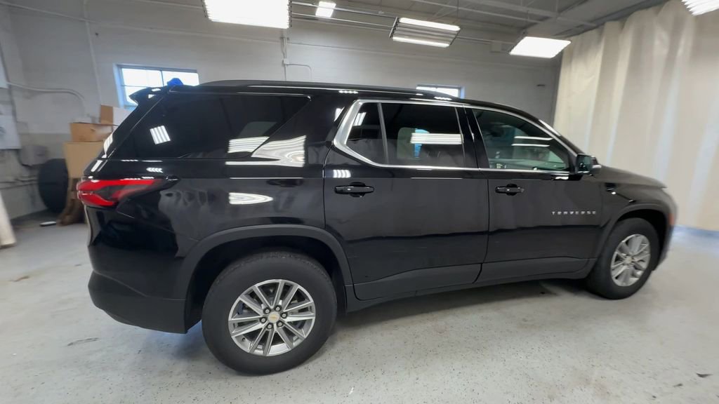 Certified 2023 Chevrolet Traverse LT FWD image 12