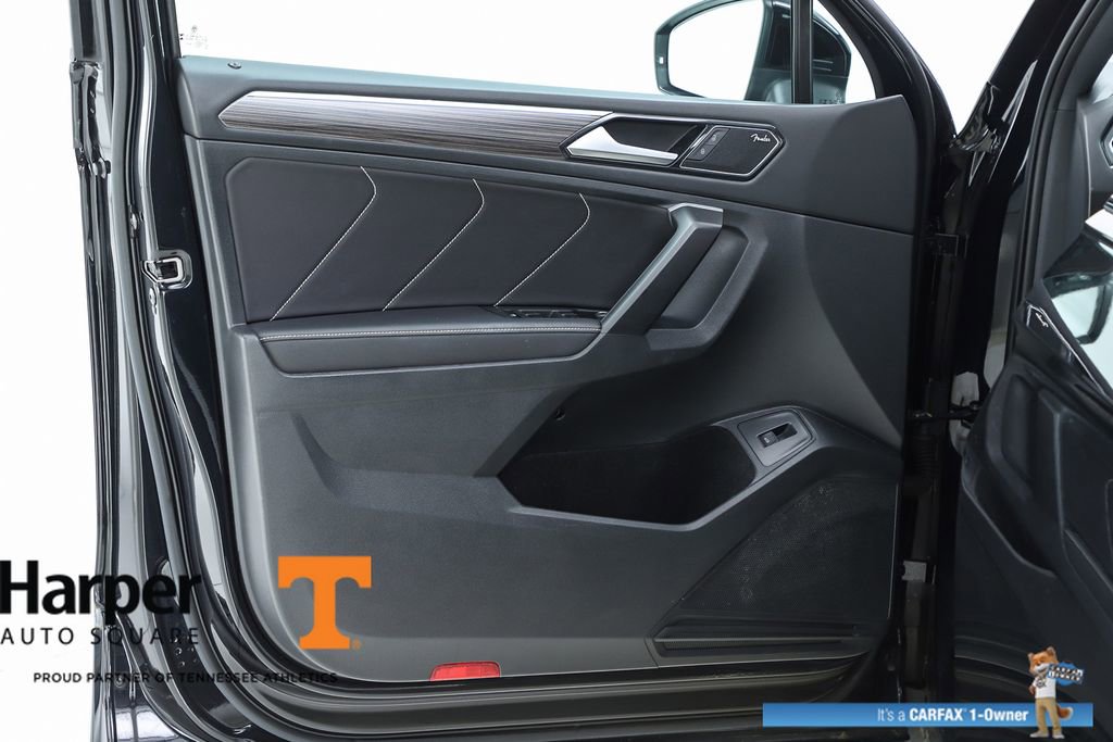 Used 2024 Volkswagen Tiguan SEL R-Line image 18