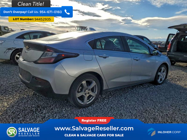 Used 2017 Chevrolet Volt LT w/ Comfort Package image 4