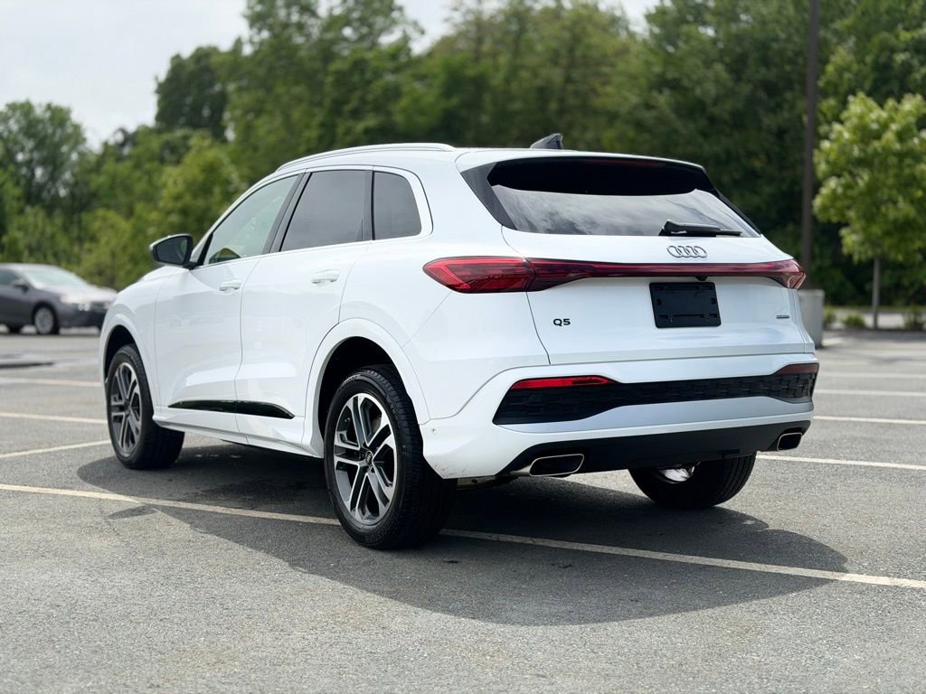 Used 2025 Audi Q5 Premium w/ Convenience Package AWD/4WD image 4