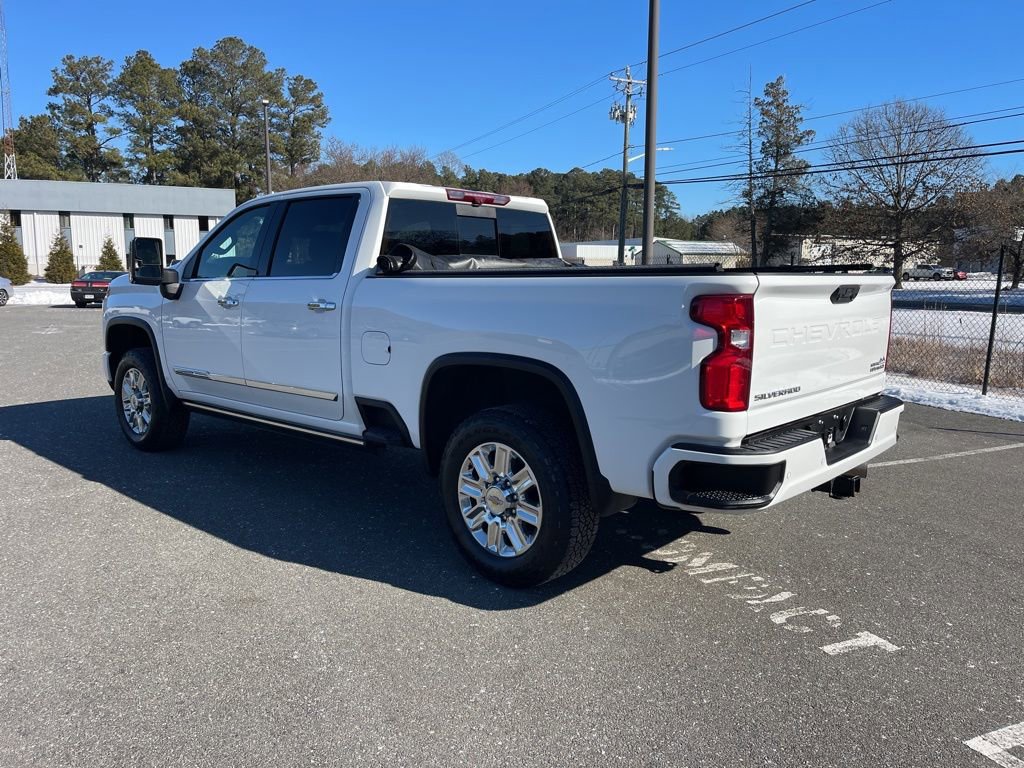 Used 2024 Chevrolet Silverado 2500 High Country w/ Technology Package image 7