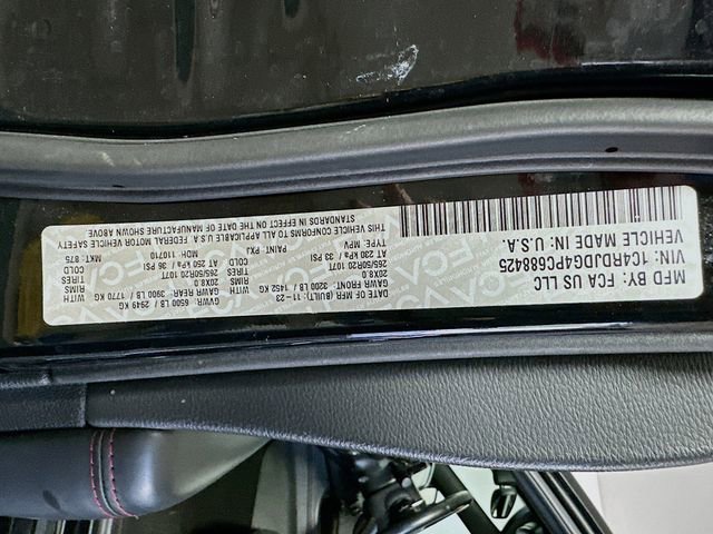 Used 2023 Dodge Durango GT image 31