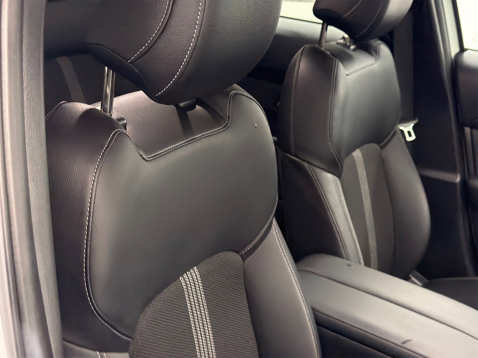 Used 2025 MAZDA CX-50 AWD 2.5 S w/ Preferred Package image 11